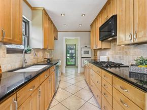 6631  Fireflame Drive , Dallas Texas 75248