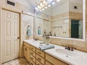 6631  Fireflame Drive , Dallas Texas 75248