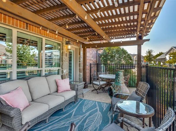 1101  Blue Bill Lane , Arlington Texas 76005