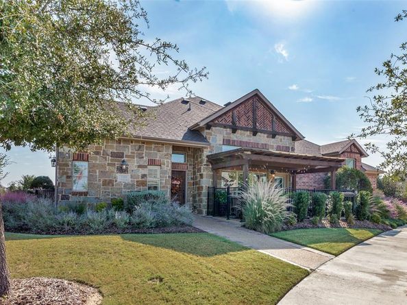 1101  Blue Bill Lane , Arlington Texas 76005