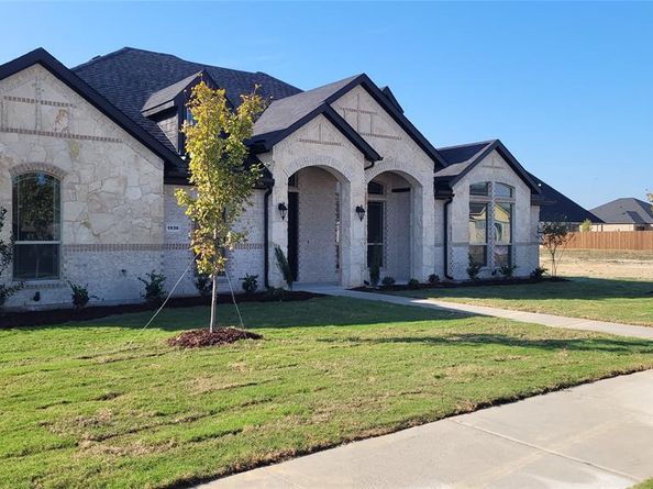 1936  Comanche Drive , DeSoto Texas 75115