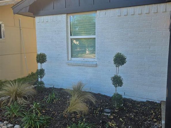 2117  Beaumont Street , Grand Prairie Texas 75051