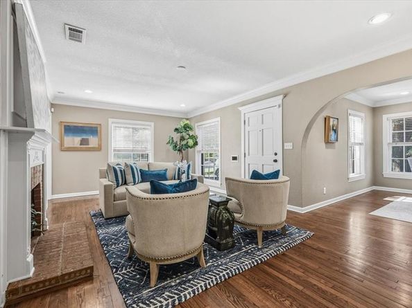 4232  Pershing Avenue , Fort Worth Texas 76107