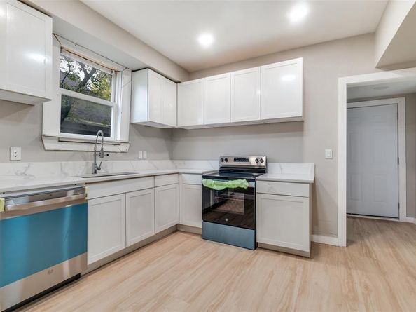 814 W Richmond Avenue , Fort Worth Texas 76110