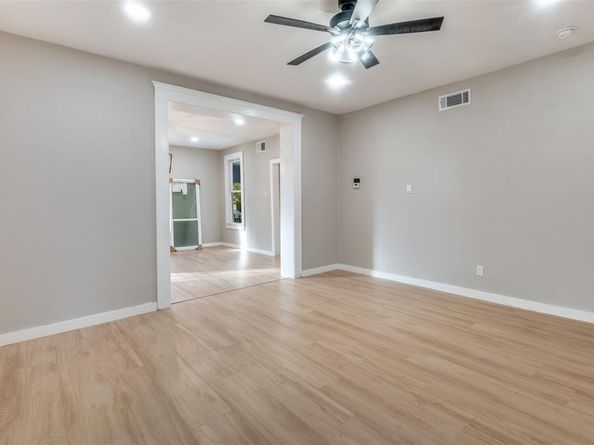 814 W Richmond Avenue , Fort Worth Texas 76110