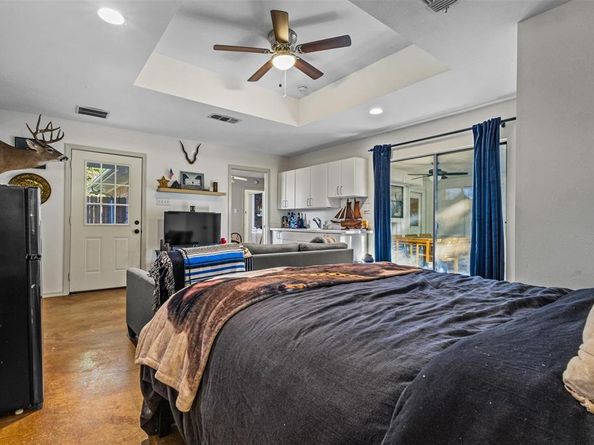 1906  Camellia Street , Denton Texas 76205