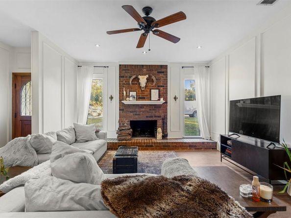 1906  Camellia Street , Denton Texas 76205