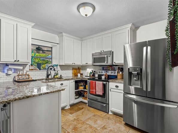 1906  Camellia Street , Denton Texas 76205