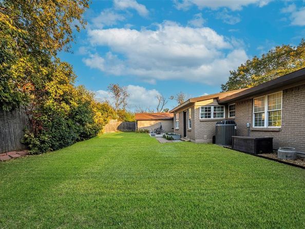 6512  Greenway Road , Fort Worth Texas 76116