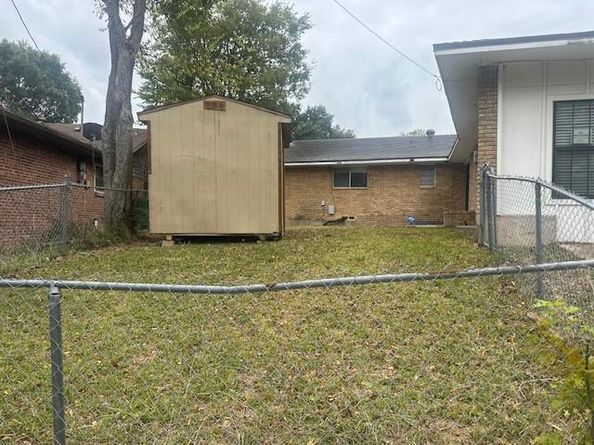 7152  Indian Ridge Trail , Dallas Texas 75232