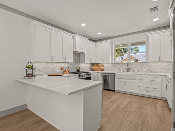 5817  Coleman Street , Westworth Village Texas 76114