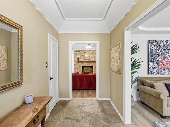 3904  Stonehenge Road , Fort Worth Texas 76109