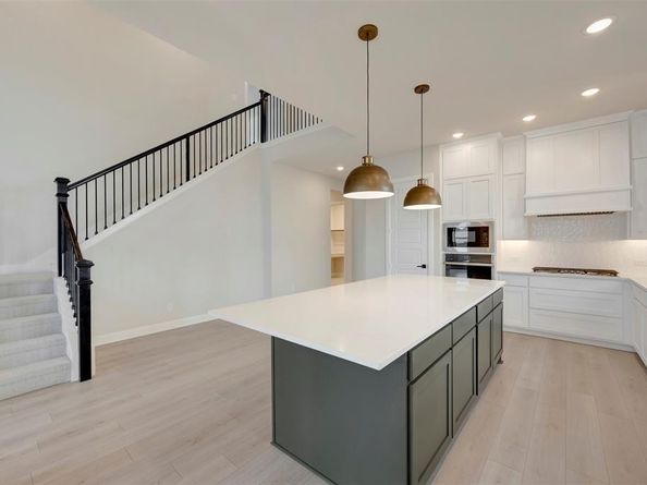 3752  Bermuda Grass Way , Grand Prairie Texas 76084