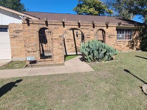 1408  Lagoona Lane , Edgecliff Village Texas 76134