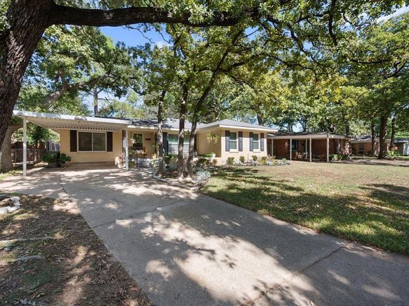 1407  Bluebonnet Trail , Arlington Texas 76013