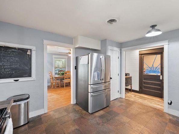 1407  Bluebonnet Trail , Arlington Texas 76013