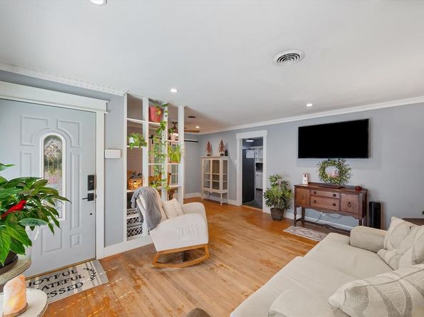 1407  Bluebonnet Trail , Arlington Texas 76013