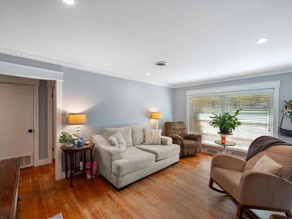 1407  Bluebonnet Trail , Arlington Texas 76013