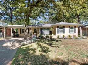 1407  Bluebonnet Trail , Arlington Texas 76013