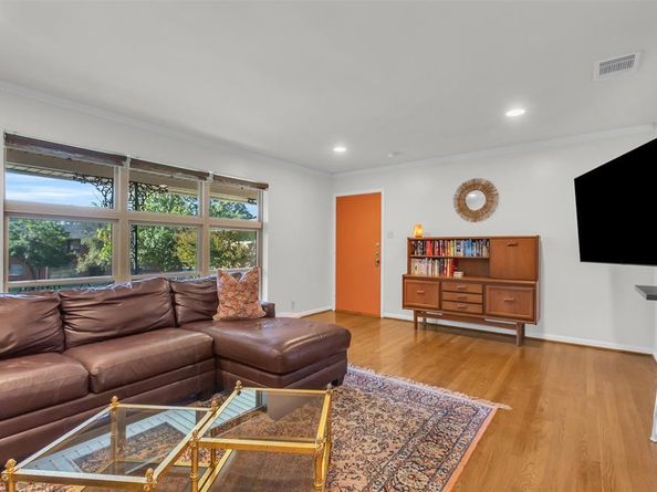 6127  Bandera Avenue  D, Dallas Texas 75225