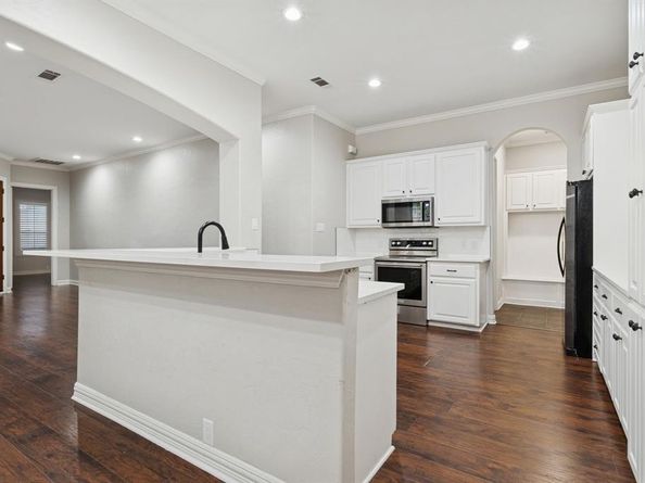 5200  Longview Street , Dallas Texas 75206