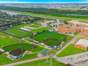 511  Poplar Lane , Irving Texas 75063