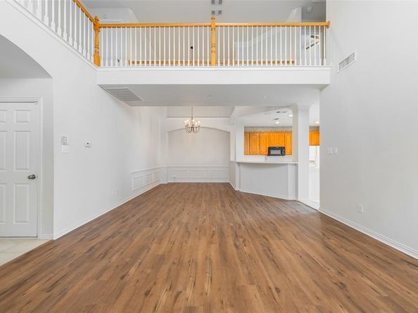 511  Poplar Lane , Irving Texas 75063