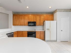 511  Poplar Lane , Irving Texas 75063