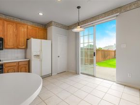 511  Poplar Lane , Irving Texas 75063