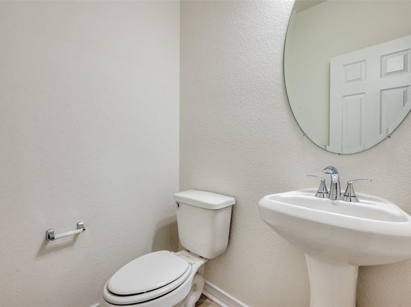 2704  Goldfinch Drive , Denton Texas 76205