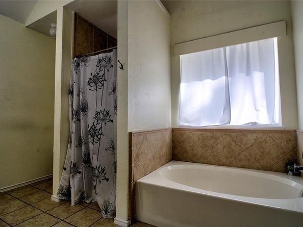 4825  Bobtown Road , Garland Texas 75043