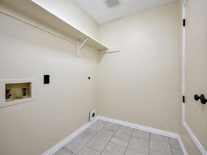 7012  Bentley Avenue , Fort Worth Texas 76137