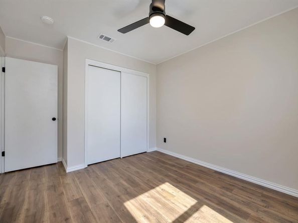 7012  Bentley Avenue , Fort Worth Texas 76137