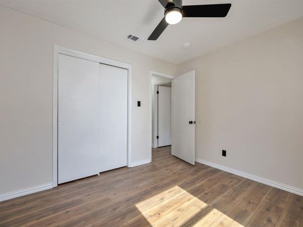 7012  Bentley Avenue , Fort Worth Texas 76137