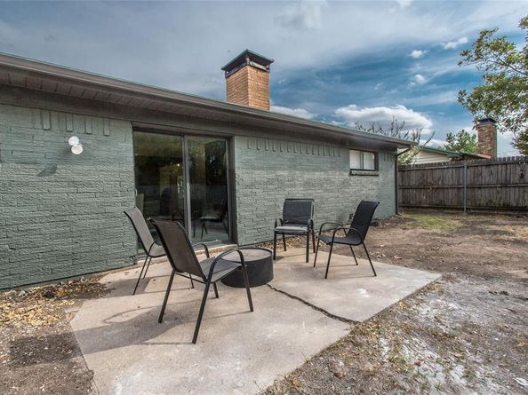 2825  Fairbrook Street , Irving Texas 75062