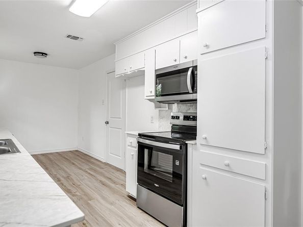 909  Kelley Drive , Everman Texas 76140