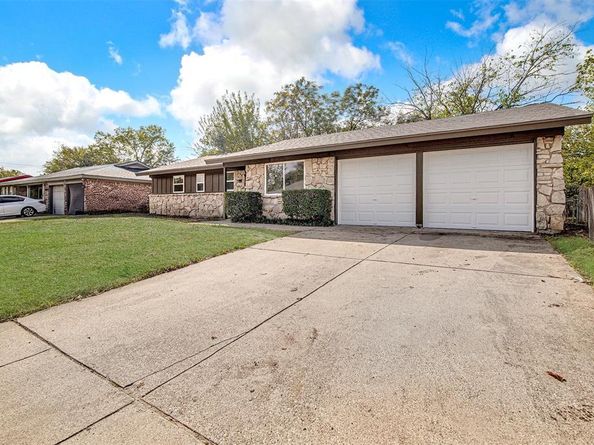 909  Kelley Drive , Everman Texas 76140