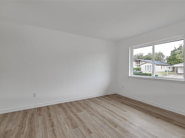 909  Kelley Drive , Everman Texas 76140