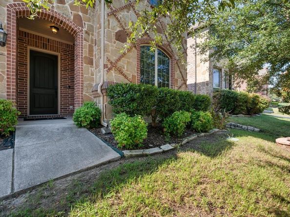 6532  Prairie Flower Trail , Dallas Texas 75227