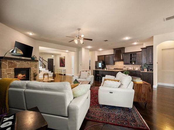 6532  Prairie Flower Trail , Dallas Texas 75227