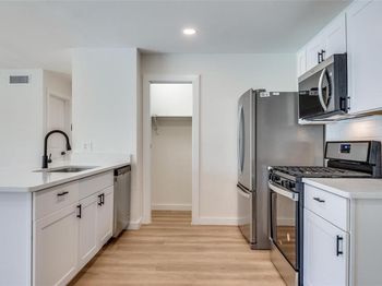 118 W Wanda Drive 
