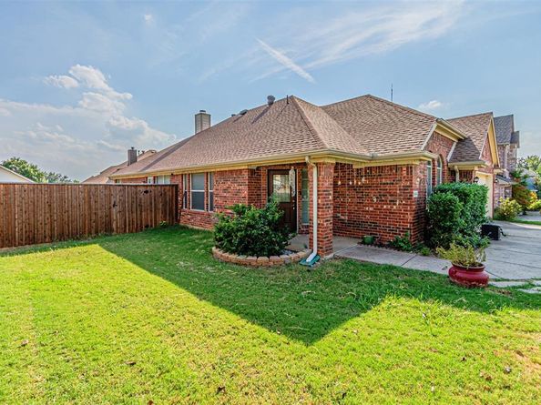 5504  Thornberry Drive , Fort Worth Texas 76137