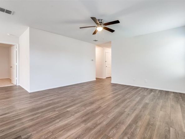 9287  Summerlee Street , Dallas Texas 75227