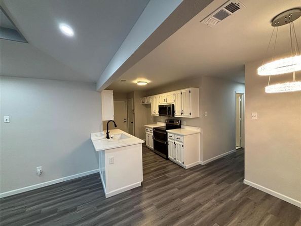 8455  Sugarberry Road , Dallas Texas 75249