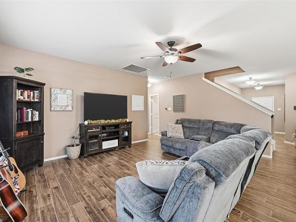 1401  Briarwood Drive , Azle Texas 76020