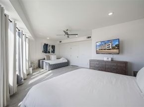 506  1st Avenue , Dallas Texas 75226