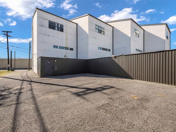 506  1st Avenue , Dallas Texas 75226