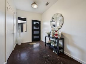 506  1st Avenue , Dallas Texas 75226