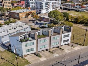 506  1st Avenue , Dallas Texas 75226