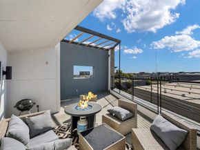 506  1st Avenue , Dallas Texas 75226